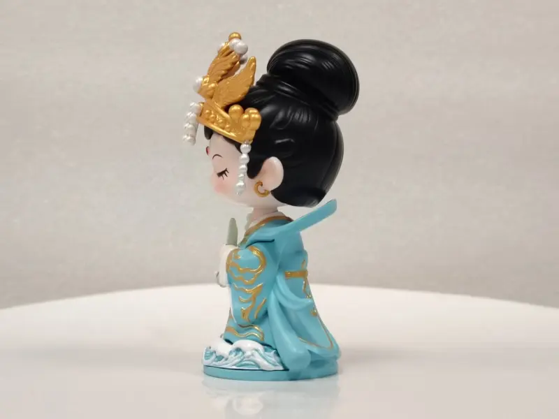 Mazu Blessing Figure